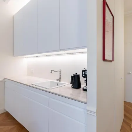 Elegant And Tranquil 1 Bed Parasian Gem Apartment *